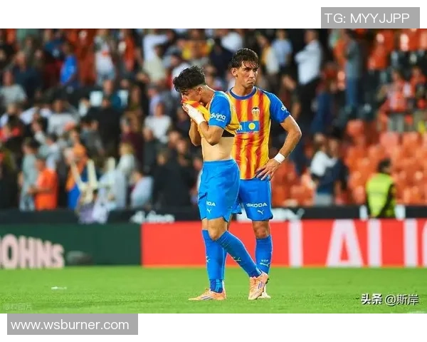 皇马与瓦伦西亚精彩对决录播回顾分析及比赛亮点总结