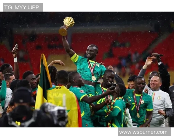 马内的传奇旅程：从塞内加尔小镇到欧洲足球的璀璨星空