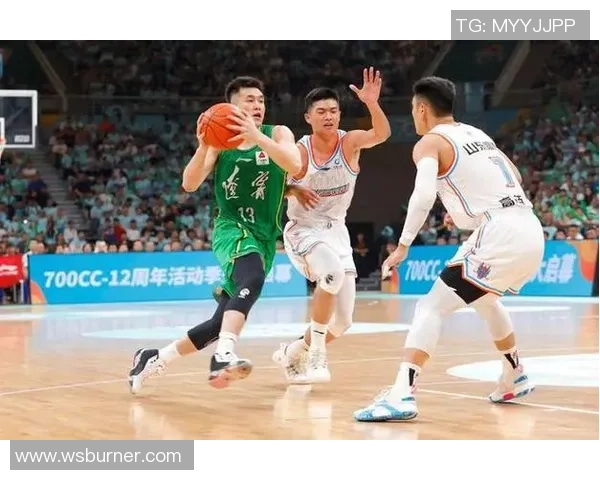 黑龙江男篮迎战辽宁队全力争胜期待精彩对决与球迷共庆篮球盛宴