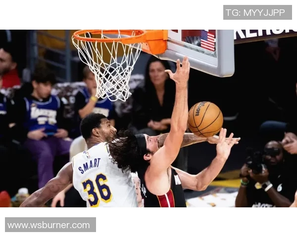 23日勇士与雷霆激战直播全程回顾精彩瞬间与赛后分析