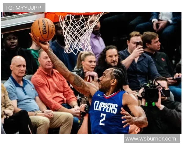 2015年NBA季后赛火箭与快船的激烈对决与精彩瞬间回顾