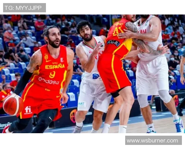 伊朗男篮与韩国激战正酣比分揭晓引发球迷热议