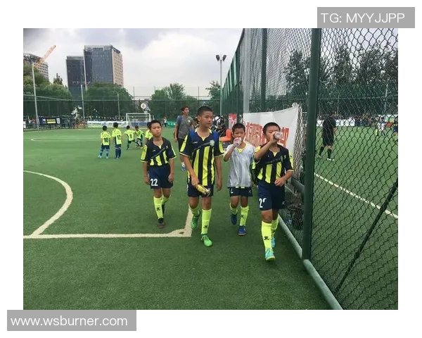 光州队与尚州尚武队的激烈对决展现足球魅力与团队精神的巅峰对抗