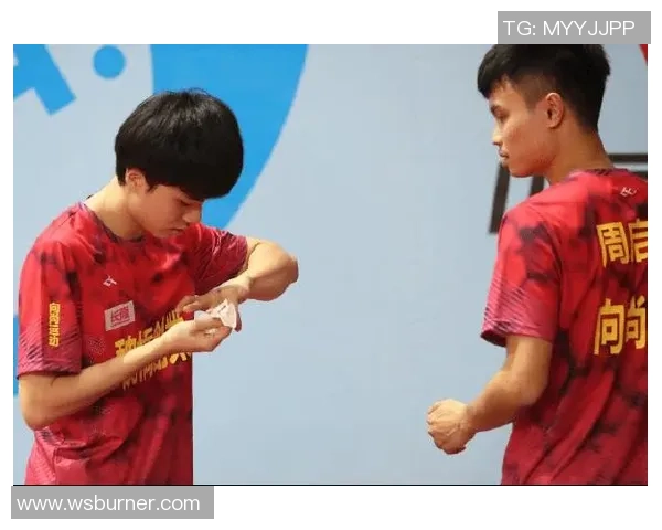 国安与鲁能激战正酣在线直播精彩瞬间尽在掌握中 国安与鲁能激战正酣在线直播精彩瞬间尽在掌握中