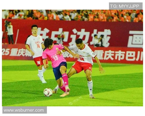 赛后分析：杭州足球队与重庆足球队的战术配合与表现评估