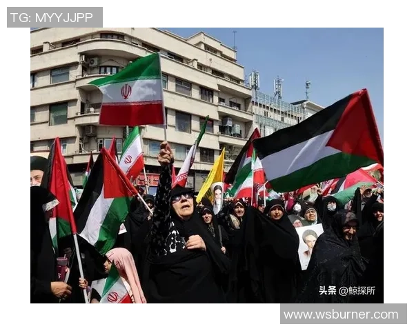 赫拉克莱斯与埃因霍温激战正酣谁能在这场较量中笑到最后