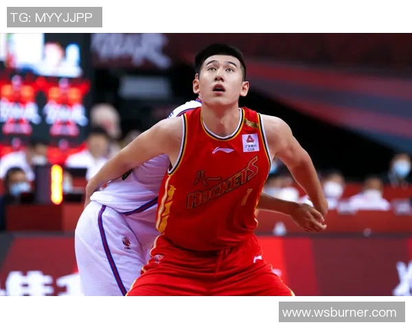 郭昊文：从青涩少年到篮球场上的璀璨新星的成长之路与未来展望